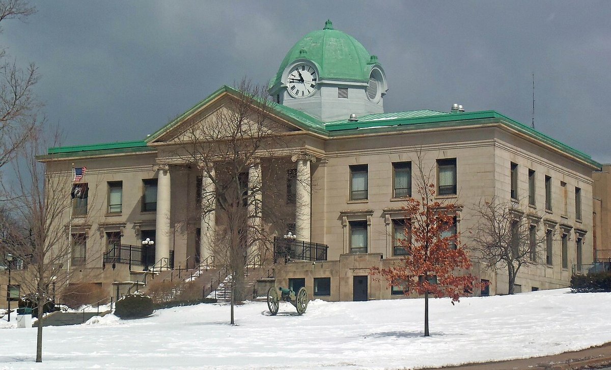 Downtown Monticello, NY - Archivo:Sullivan County Courthouse, Monticello, NY.jpg - Wikipedia, la  enciclop