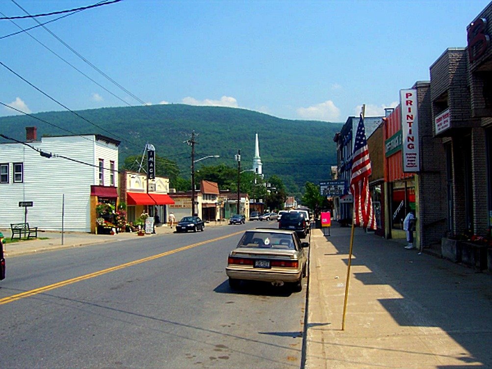 Ellenville, NY - File:Downtown Ellenville, NY.JPG - Wikimedia Commons